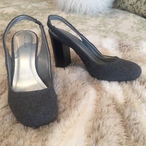 Tahari Pierce Gray Slingback Heels AWESOME